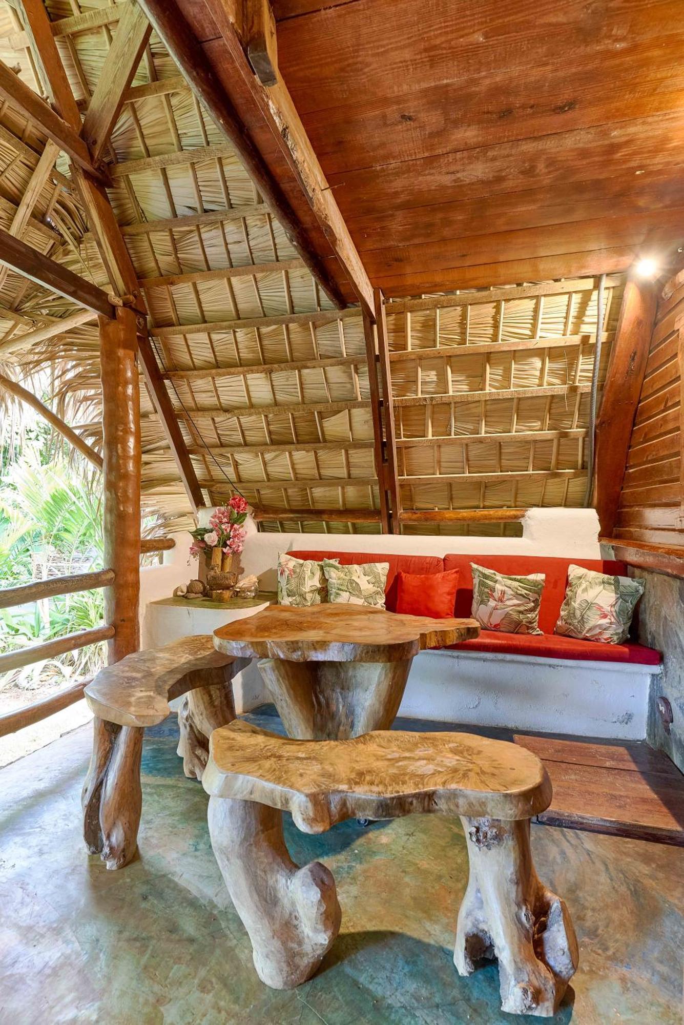 Chalet Tropical Hotel & Restaurant-Pizzeria Las Galeras Eksteriør bilde